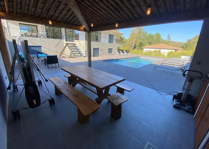 - Porto-vecchio - Piscine Privee فيلة بورتو فيكشْيو